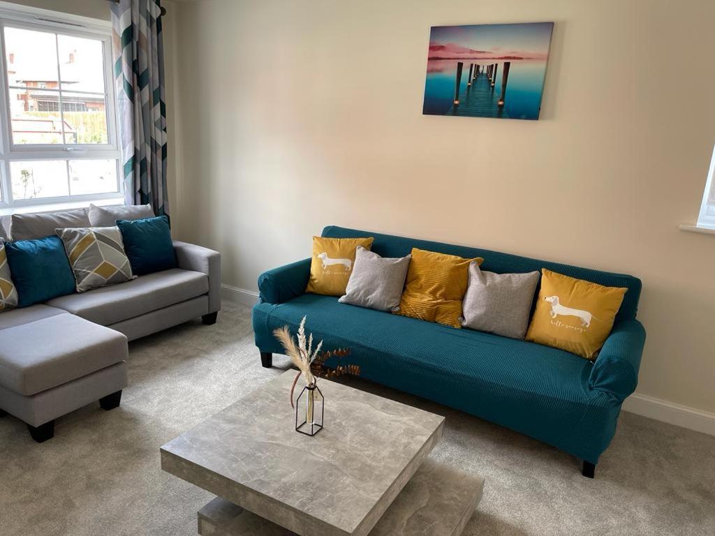 Stunning 3-Bed Risa House In Beeston Nottingham Exterior photo