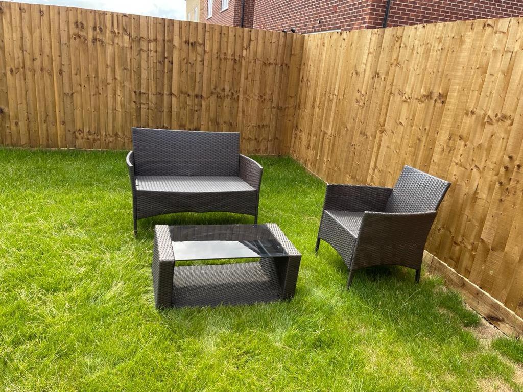 Stunning 3-Bed Risa House In Beeston Nottingham Exterior photo